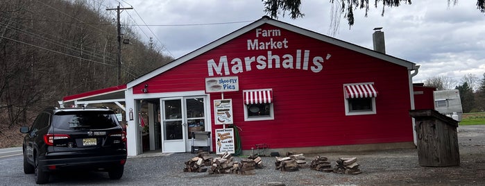 Marshalls' Farmers Market is one of Jersey Places.