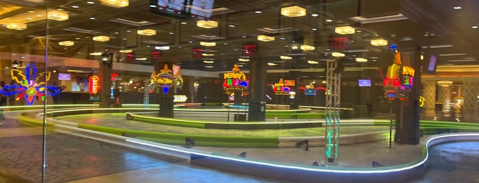 Lucky Snake Arcade & Sports Bar is one of David'in Beğendiği Mekanlar.