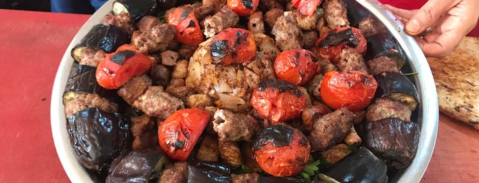 Devlet Usta Kebap Salonu is one of Posti che sono piaciuti a Uğur Devrim.