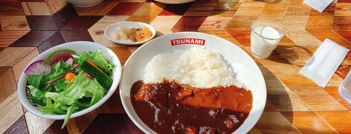 Tsunami Curry & Grill is one of たまゆら.