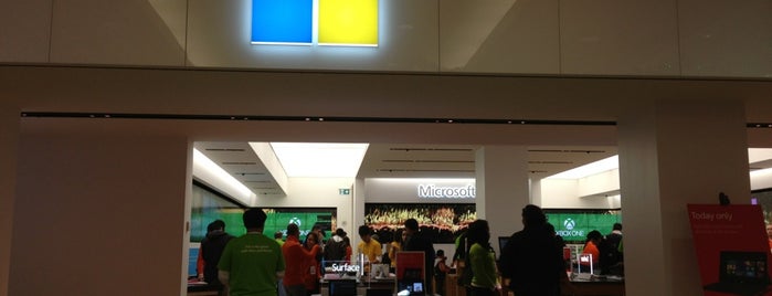 Microsoft Specialty Store is one of My Places.