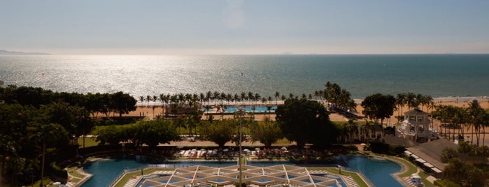 Big Swimming Pool@Tower Wing Ambassador City Pattaya  is one of Тай.