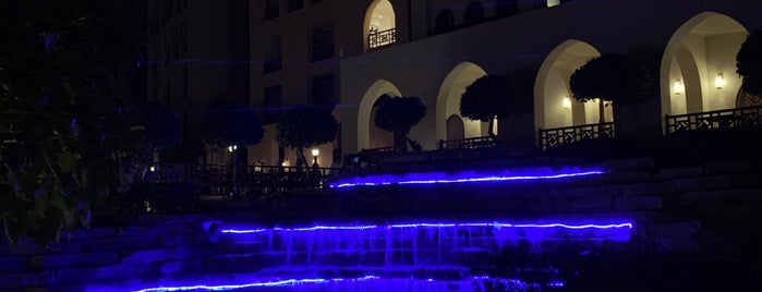 Al Faisaliyah Hotel & Spa Resort is one of Sarah’s Liked Places.