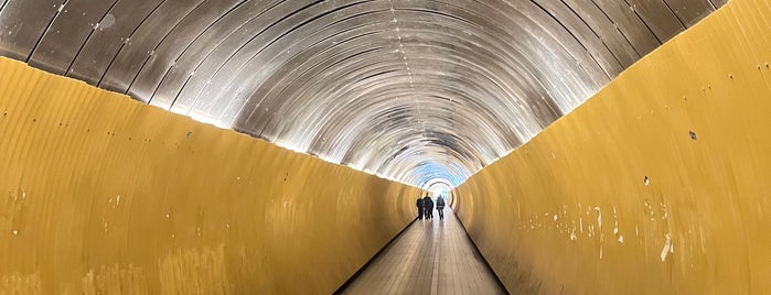 Tunnelgatan is one of stchl.