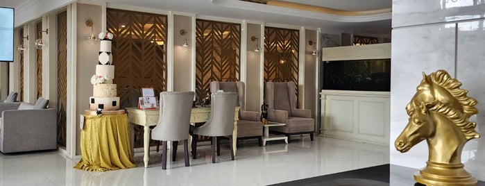 Grand Senyum Hotel is one of Pijat Panggilan Jogja 24 Jam.