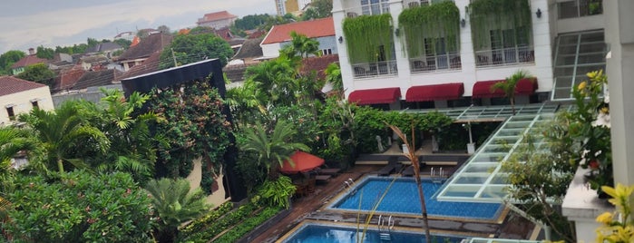 Gallery Prawirotaman Hotel is one of Yogyakarta.