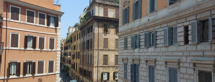 Palatino Grand Hotel is one of Rome.