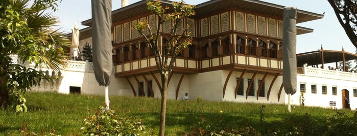 Cihannüma Köşkü is one of Tempat yang Disukai Gamze.
