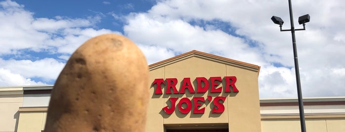Trader Joe's is one of C : понравившиеся места.