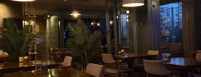 Marenda Cafe & More is one of Gidilecek.