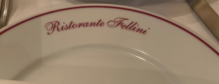 Ristorante FELLINI is one of مطاعم باريس.