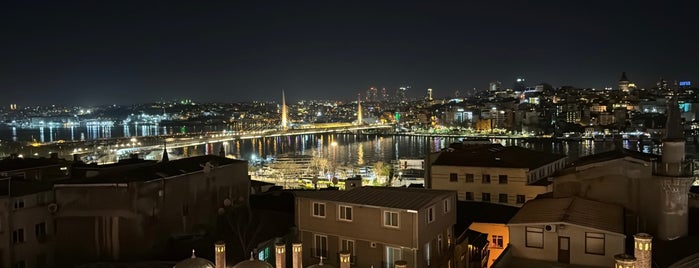 Giriftar Cafe is one of Scenic Places in Istanbul.