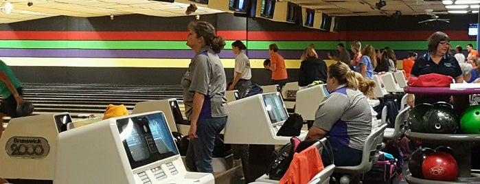 Bowl-Mor Lanes is one of Hot spots.