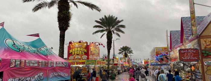 South Florida Fairgrounds is one of Tempat yang Disukai Domma.