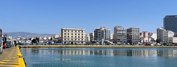 Gate E7 is one of Piraeus.