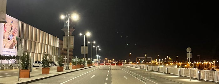 Main Terminal is one of Posti che sono piaciuti a Ameer.