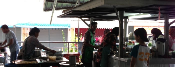 โรตีบังห้อย is one of Phuket Foodie.