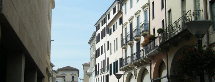 La Rinascente is one of Events in Padova.