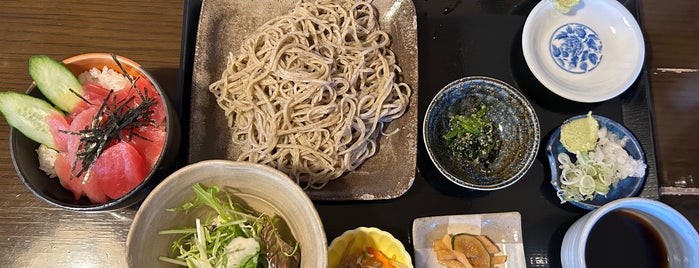 蕎麦屋 やまもと is one of Asian Food(Neighborhood Finds)/SOBA.