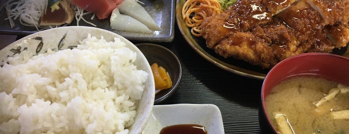 魚八食堂 is one of 食べ物.