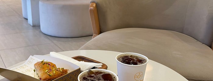 مركب البن || Cafe and Bakery is one of Riyadh 🇸🇦.