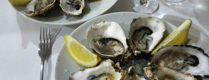 De Claire Oyster Bar is one of Valencia for a few days only.