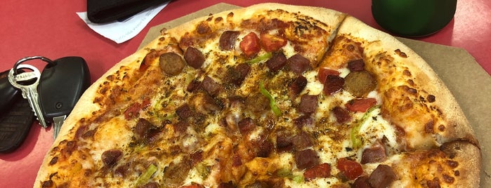 Domino's Pizza is one of Top 10 favorites places in Balıkesir, Türkiye.