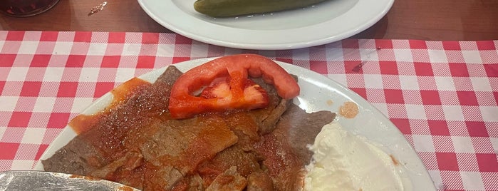 Bursa Garaj Kebap is one of Dönerciler, Türk, Ortadoğu ve Balkan mutfakları.