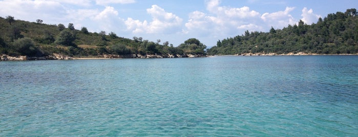 Kriftos Lagoon is one of Χαλκιδική 🇬🇷.