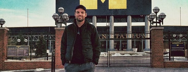 Michigan Stadium is one of UMich Bucket List.