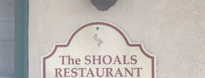 Shoals Restaurant on the Ocean is one of สถานที่ที่บันทึกไว้ของ Ahmad🌵.