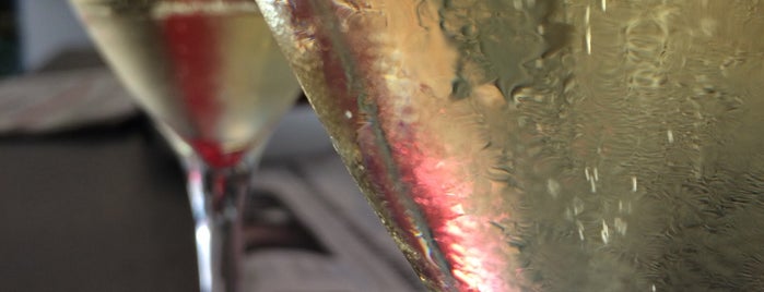 Champagneria LA FENICE is one of Lugares favoritos de Vito.