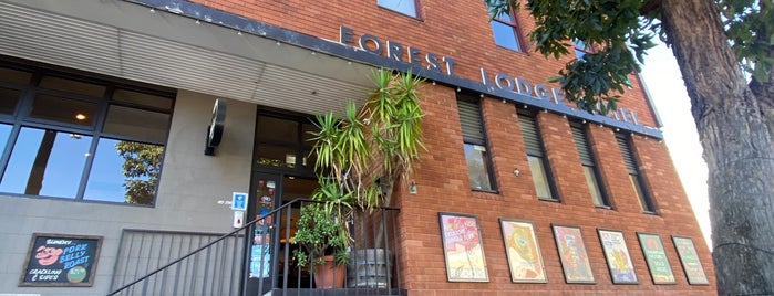 Forest Lodge Hotel is one of Bars.