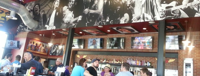 Rock & Brews is one of Derreck’s Liked Places.
