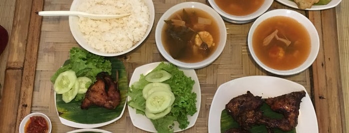 Ayam Geprek Istimewa is one of Restaurant/Foodcourt.