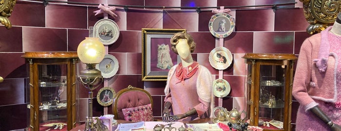 Umbridge's Office is one of Gio’s Liked Places.