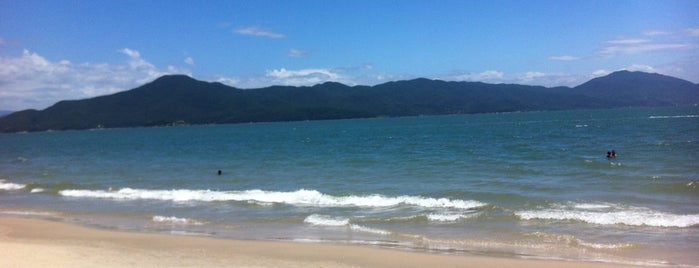 Praia da Daniela is one of Floripa Golden Isle.