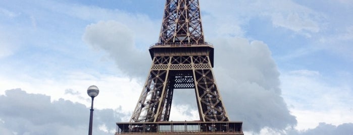 Tour Eiffel is one of Paris.