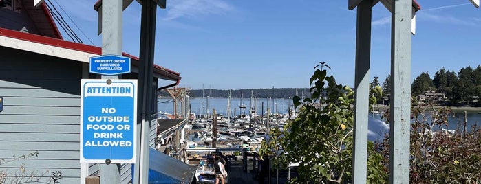 Boston Harbor Marina is one of Locais curtidos por Gayla.