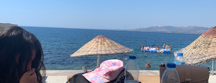 Okyanus Beach Club is one of Izmir.