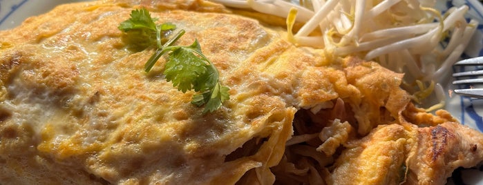 Monsoon Café and Restaurant is one of Must-visit Food in Bangkok.