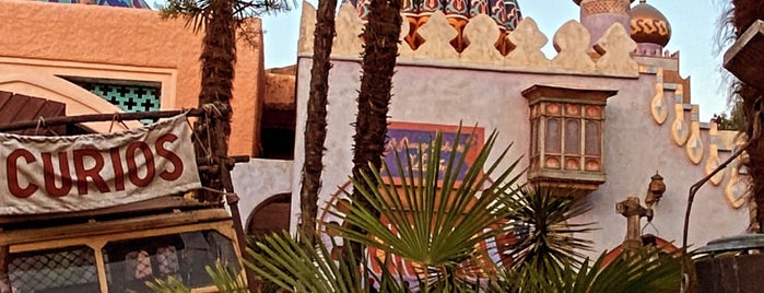 Le Passage Enchanté d'Aladdin is one of Disneyland Paris Attractions.