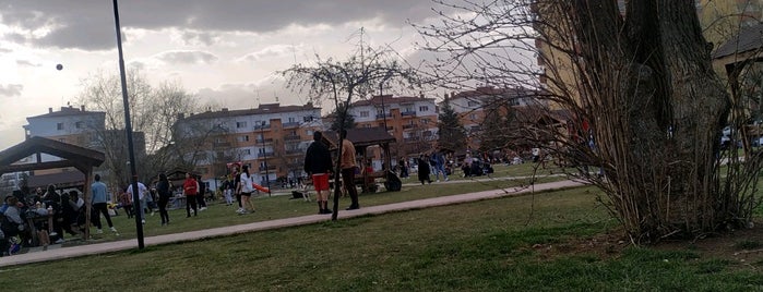 Bağlar Kum Saha Parkı is one of gezmece.