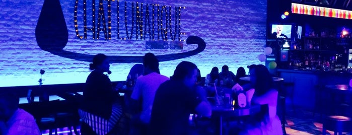 Chat Lunatique Bistrō Bar is one of Lieux qui ont plu à Mónica.