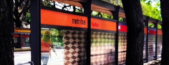 Metrobus - Estación Pacífico is one of Lugares favoritos de Argentinemen.