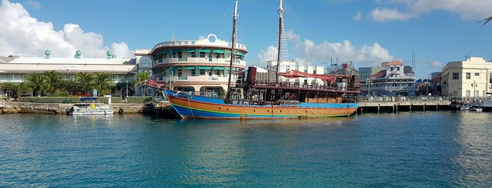 Blackwoods Screw Dock is one of Rs Barbados.