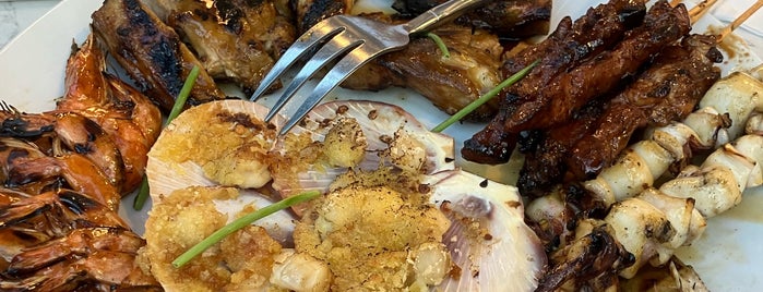 Mesa Filipino Moderne is one of Food: Makati.