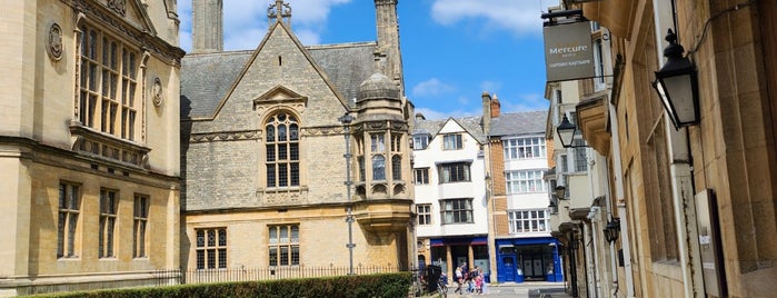 Mercure Oxford Eastgate Hotel is one of Oxford.