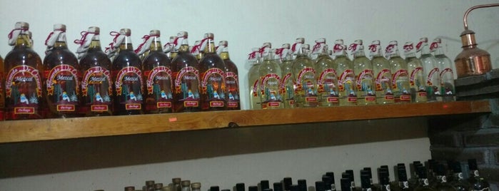 Mezcal y Artesanias San José is one of Catador 님이 좋아한 장소.