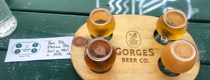 Gorges Beer Co. : The Trailhead is one of Tempat yang Disukai Mike.